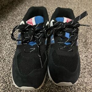 Black and Blue Low-Top Sneakers with Breathable Mesh and White Sole